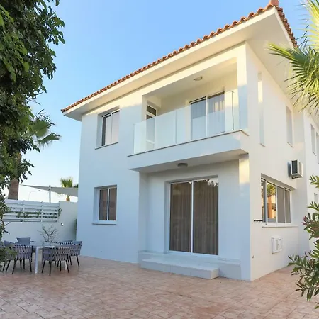 Pernera Family Villas *