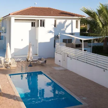 Pernera Family Villas *